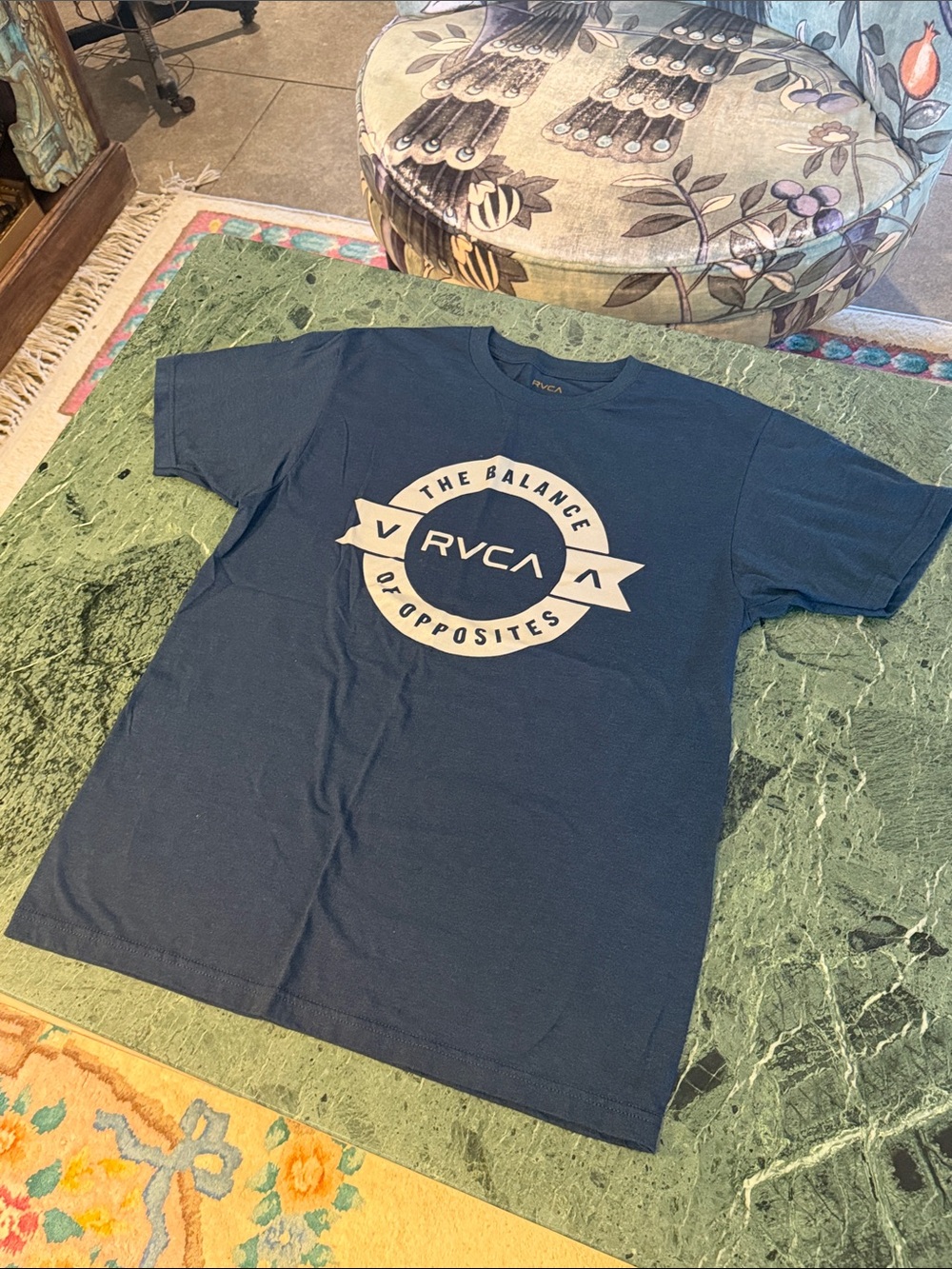 RVCA Navy Short‑Sleeve Graphic Logo Tee with Silver Grey Emblem